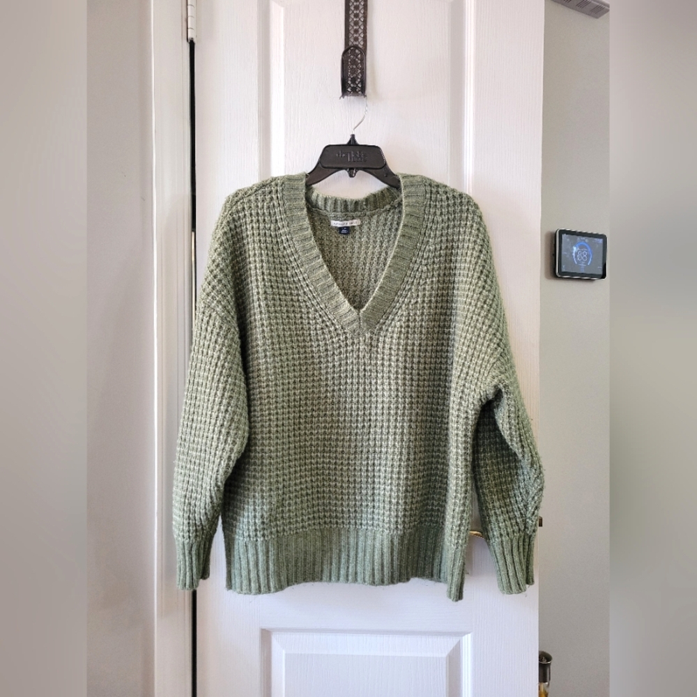 American Eagle Whoa So Cozy Waffle V-Neck Oversized Sweater Green Size Large